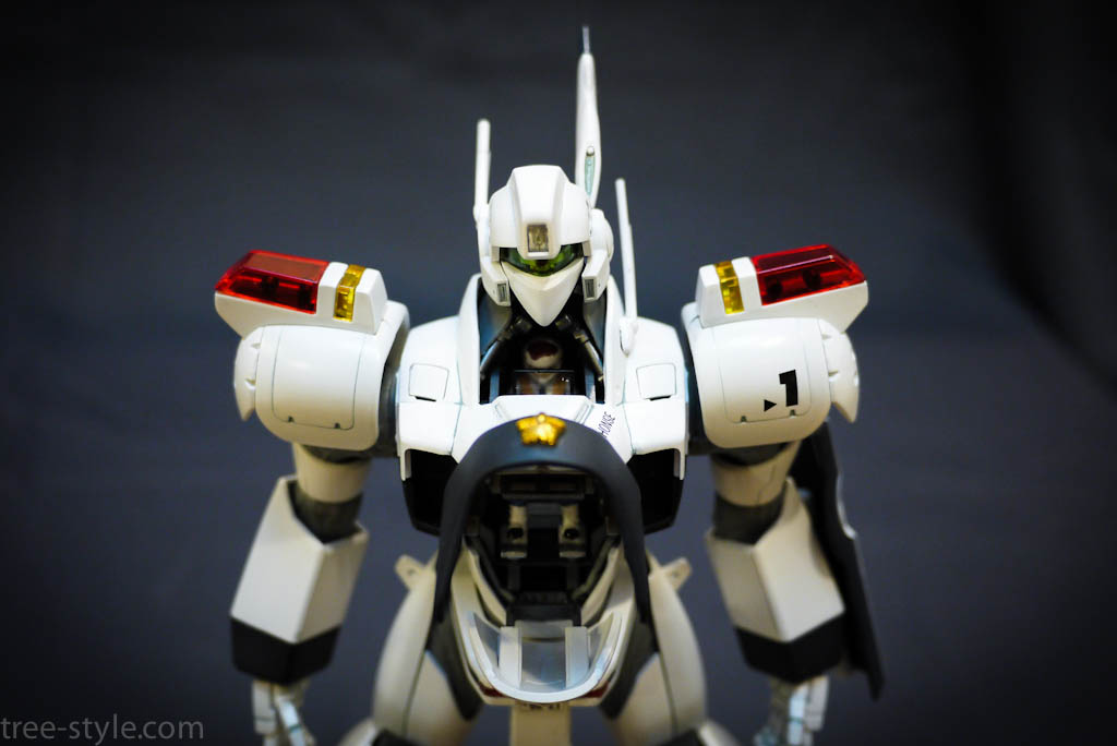 bandai master grade av-98 ingram1 